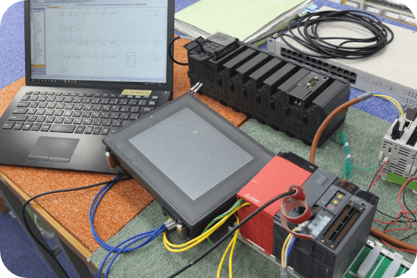 社内にて動作チェック